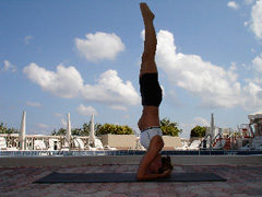 Yoga - Feed Your Brain: Sirsasana