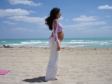 Correct posture of pregnant woman